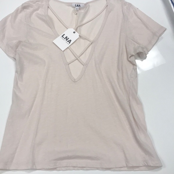 TWICE CROSSED TEE BNWT - Picture 4 of 5